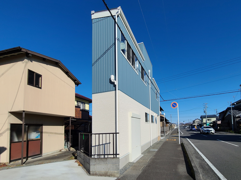 変形地にアイディアいっぱいの家