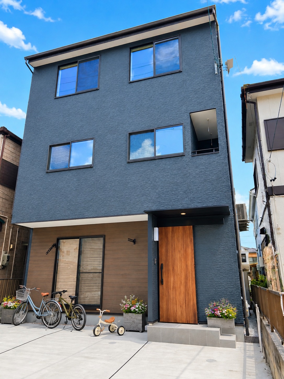 敷地面積23坪に個性とこだわりを表現した自分たちサイズの三階…