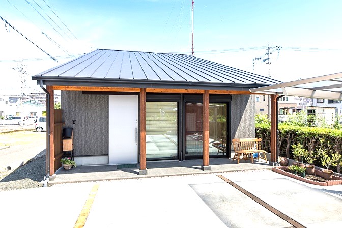 無垢の香りが広がる大空間の平屋住宅