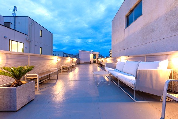 フランスのル・クルーゼ調の色彩に囲まれたWAKU・WAKUが無限大…