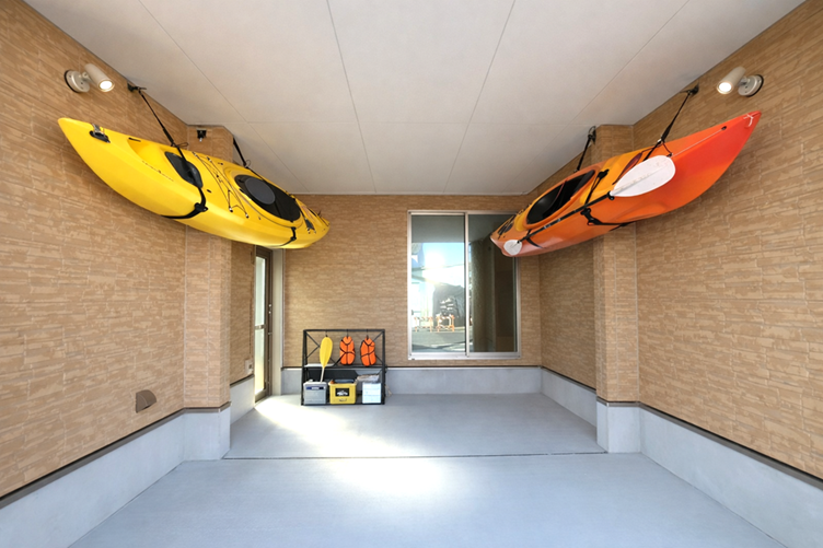 趣味のカヌーも室内もすべて収納完璧の家！