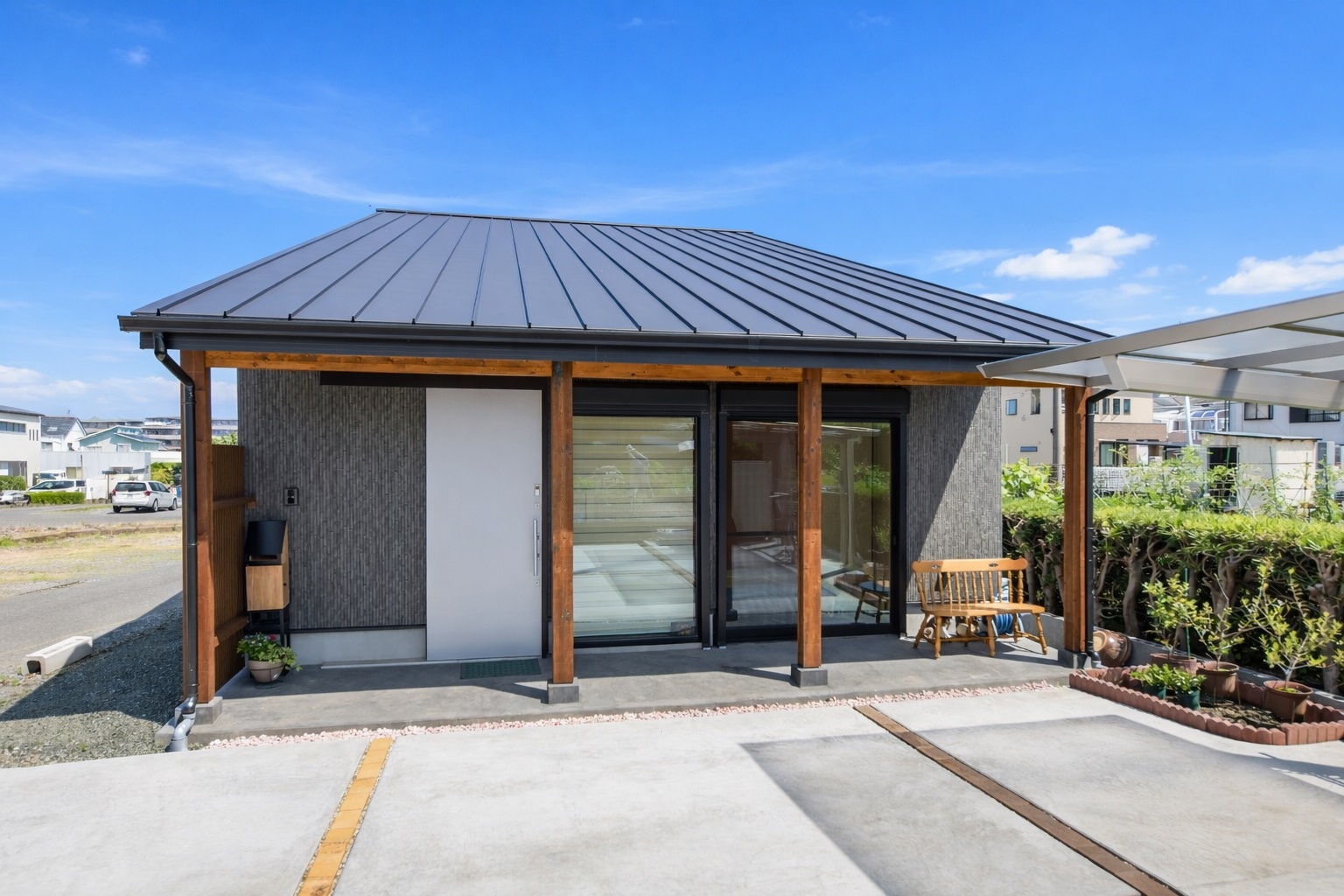 無垢の香りが広がる大空間の平屋住宅