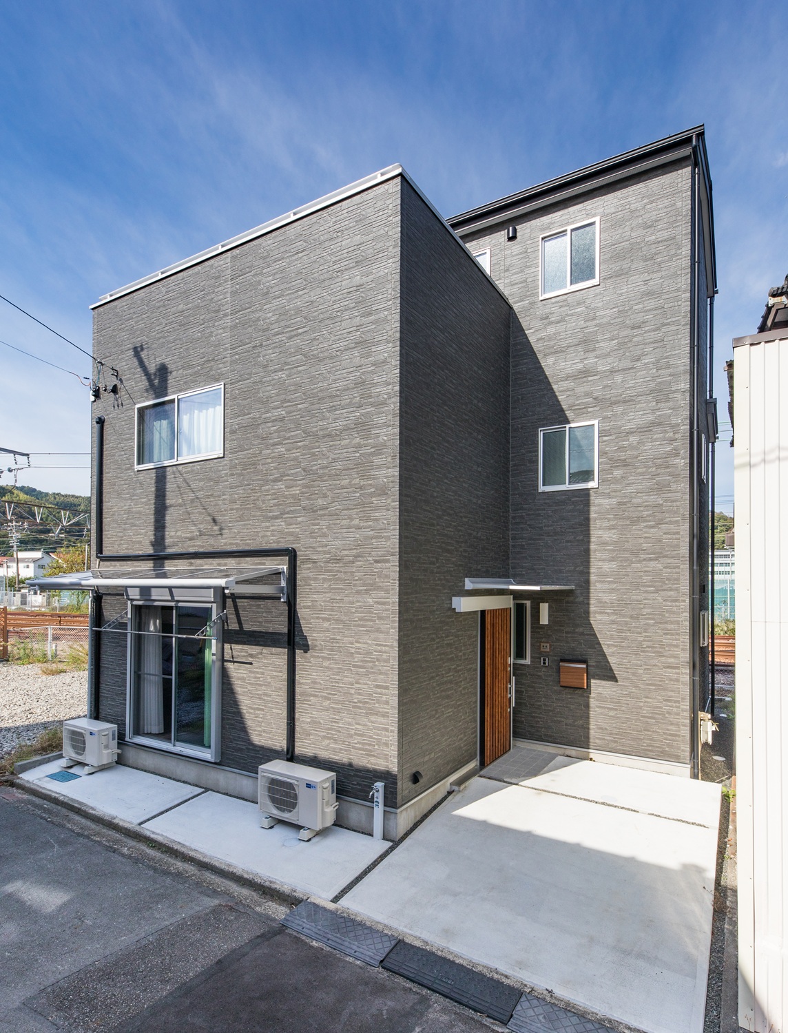 22坪で台形の土地にこだわりを凝縮したマイホームが完成！