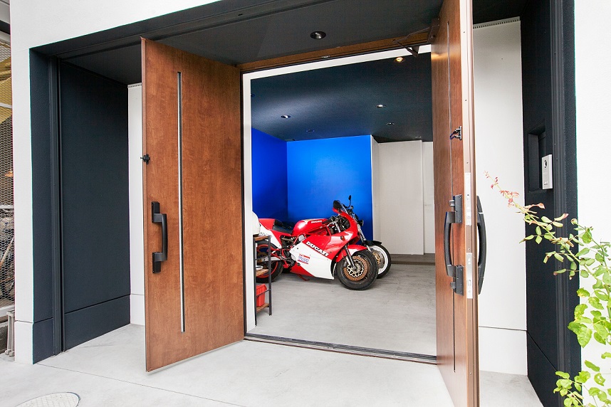 ホワイトキューブでモダンなデザイナーズハウス!