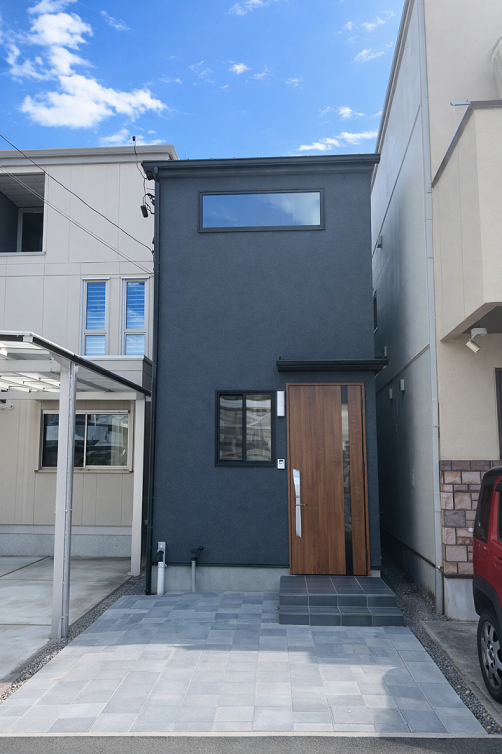 コンパクトな一人暮らしの新スタイルマイホーム！